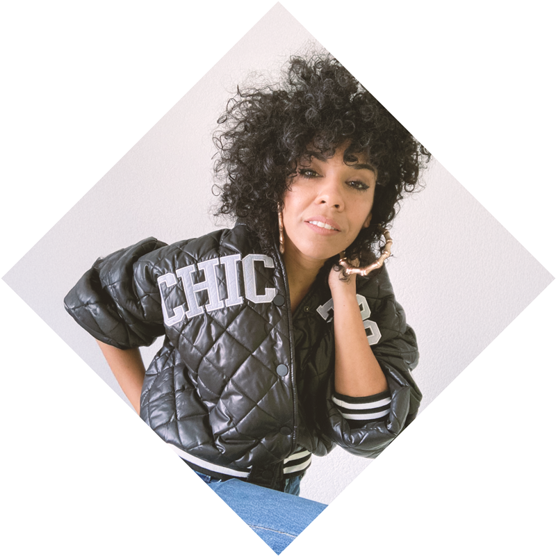Annick Woungly Designer Portrait Accueil