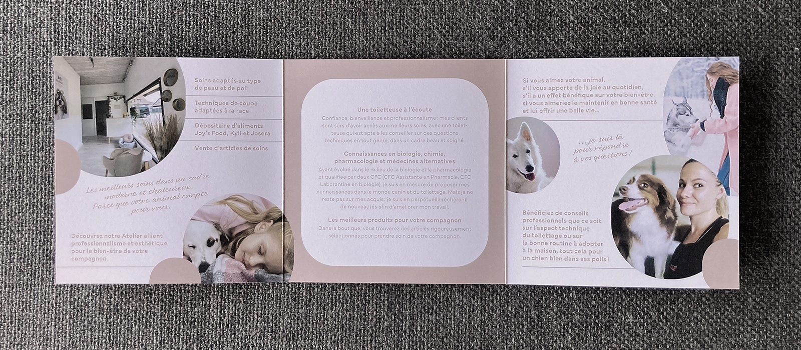 Brochure Atelier Pile Poil Toilettage Bassecourt. Design par Annick Woungly Designer.